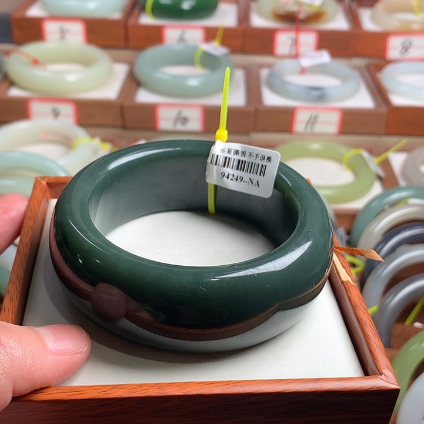 【闪购商品】和田玉未镶嵌手镯60.5