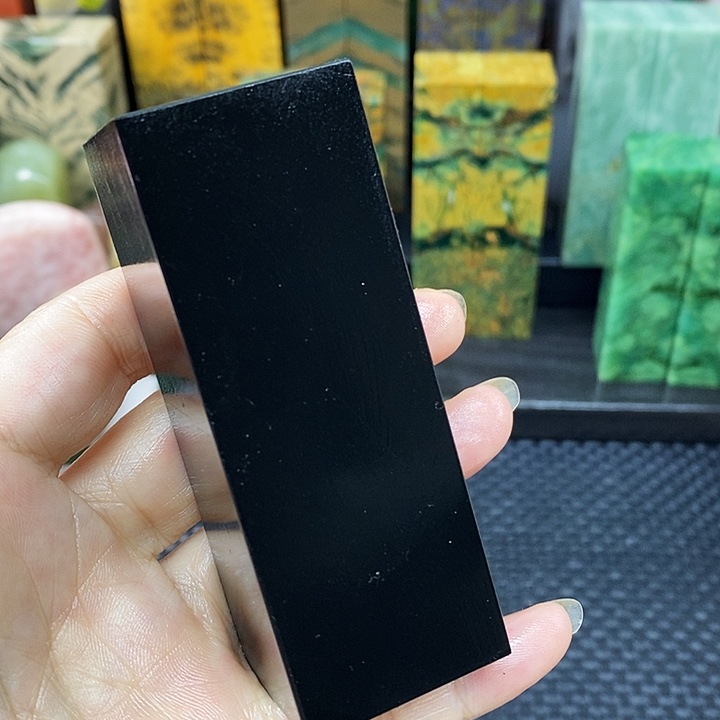 青田石印石墨晶石头