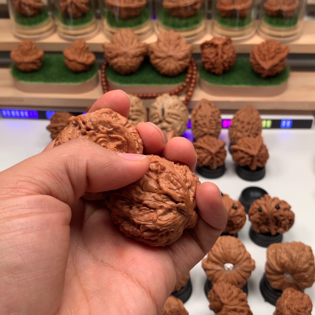 【闪购商品】吊坠文玩核桃大*哥隐隐约约