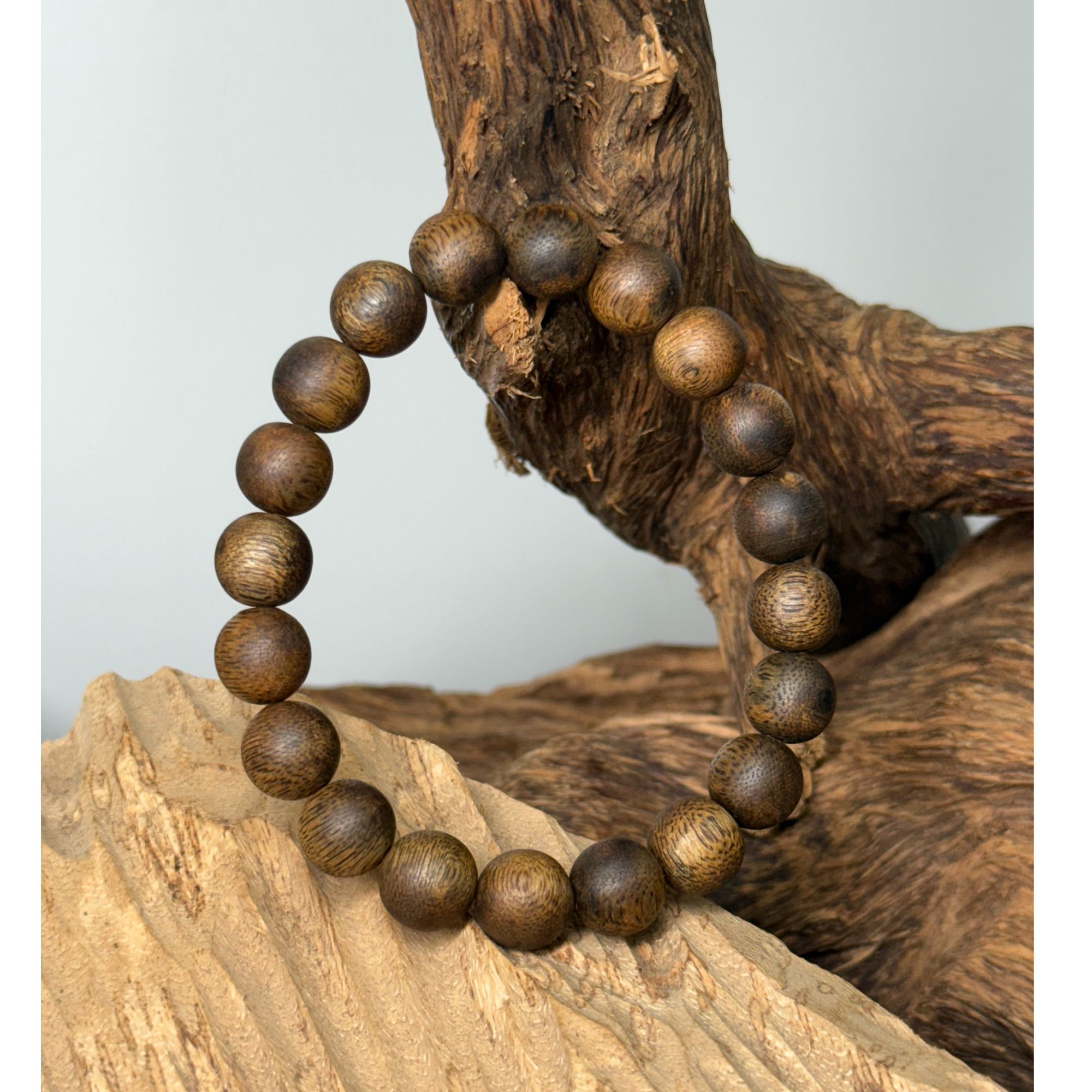 沉香【杭仔精选sss级】 准一线乌身圆叶圆珠 10mm  单圈