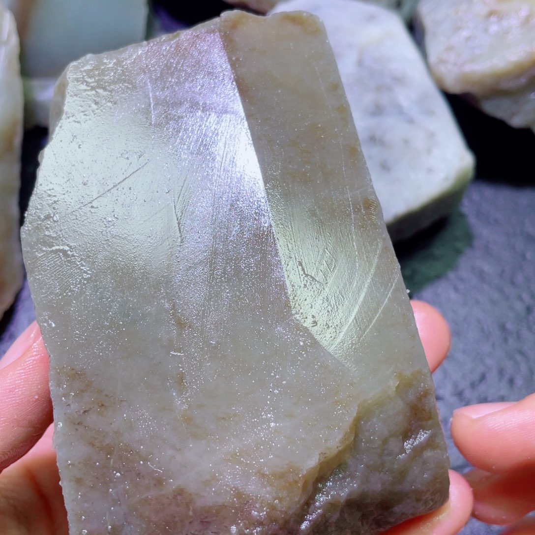 和田玉未镶嵌珠宝半成品