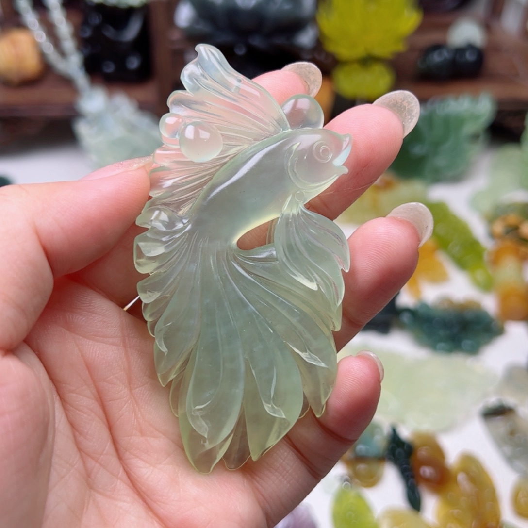 未镶嵌蛇纹石玉颈饰