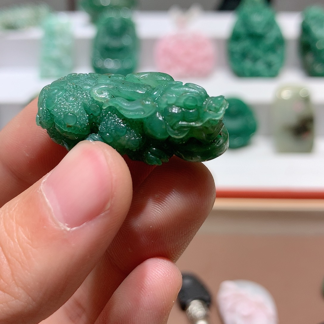 独山玉挂件未镶嵌