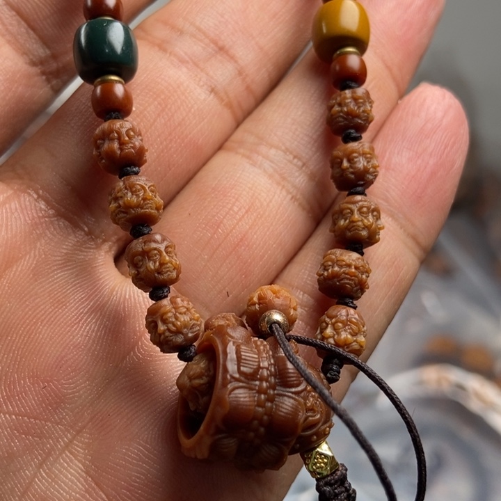 猴头核桃吊坠橄榄