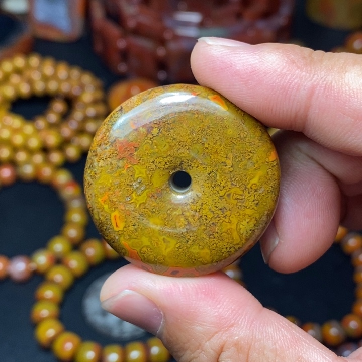 玛瑙/玉髓颈饰未镶嵌