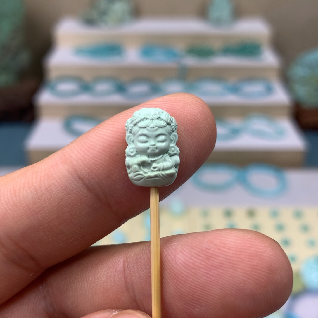 绿松石配饰未镶嵌