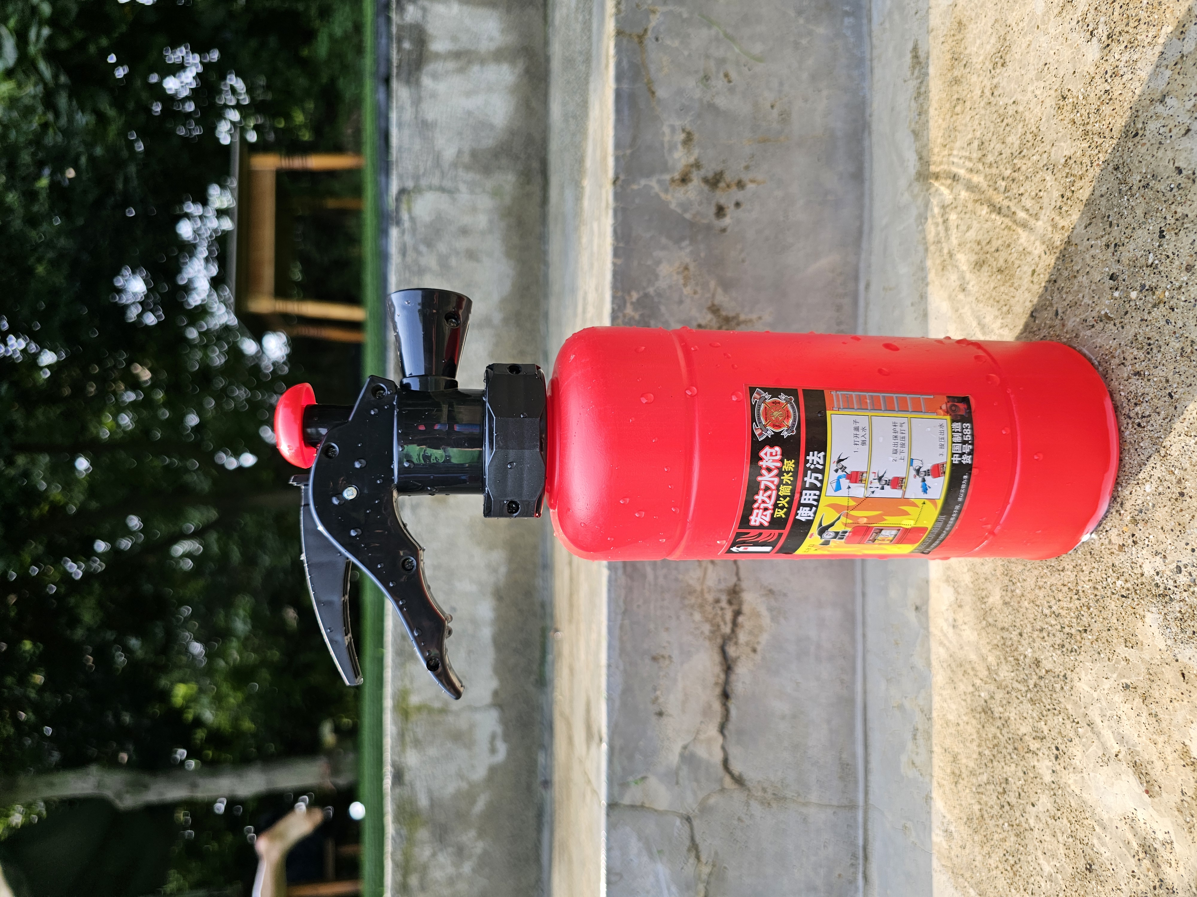 抽拉式打气消防水枪玩具搭配真灭火器等消防员装备悍迪玩具枪