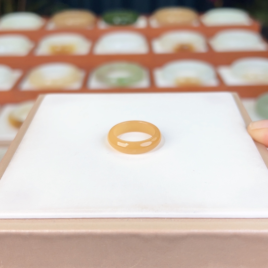 和田玉戒圈未镶嵌和田玉戒圈