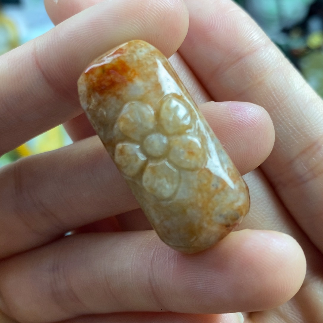 翡翠颈饰未镶嵌吊坠