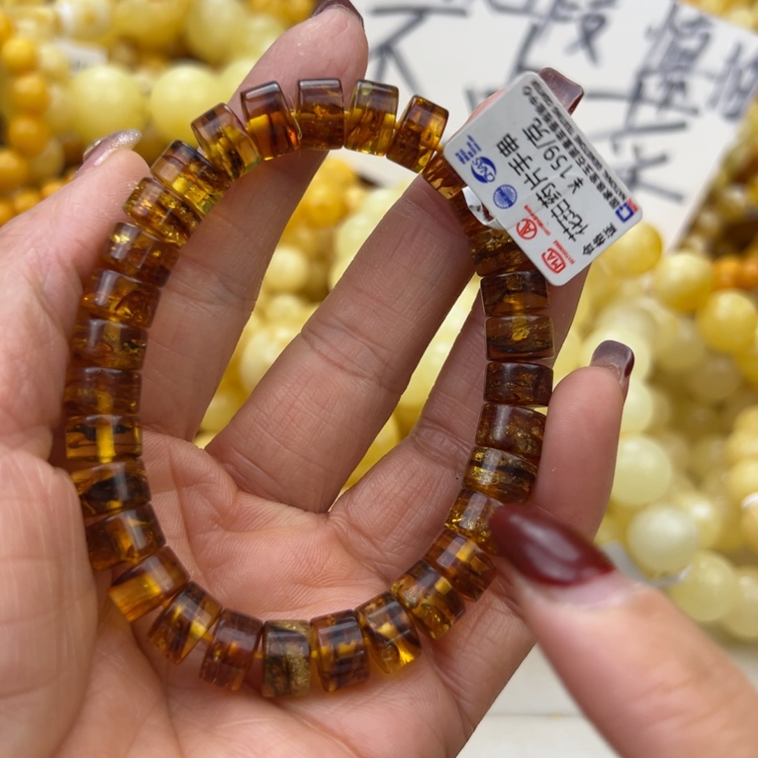 琥珀珠宝奇石未镶嵌
