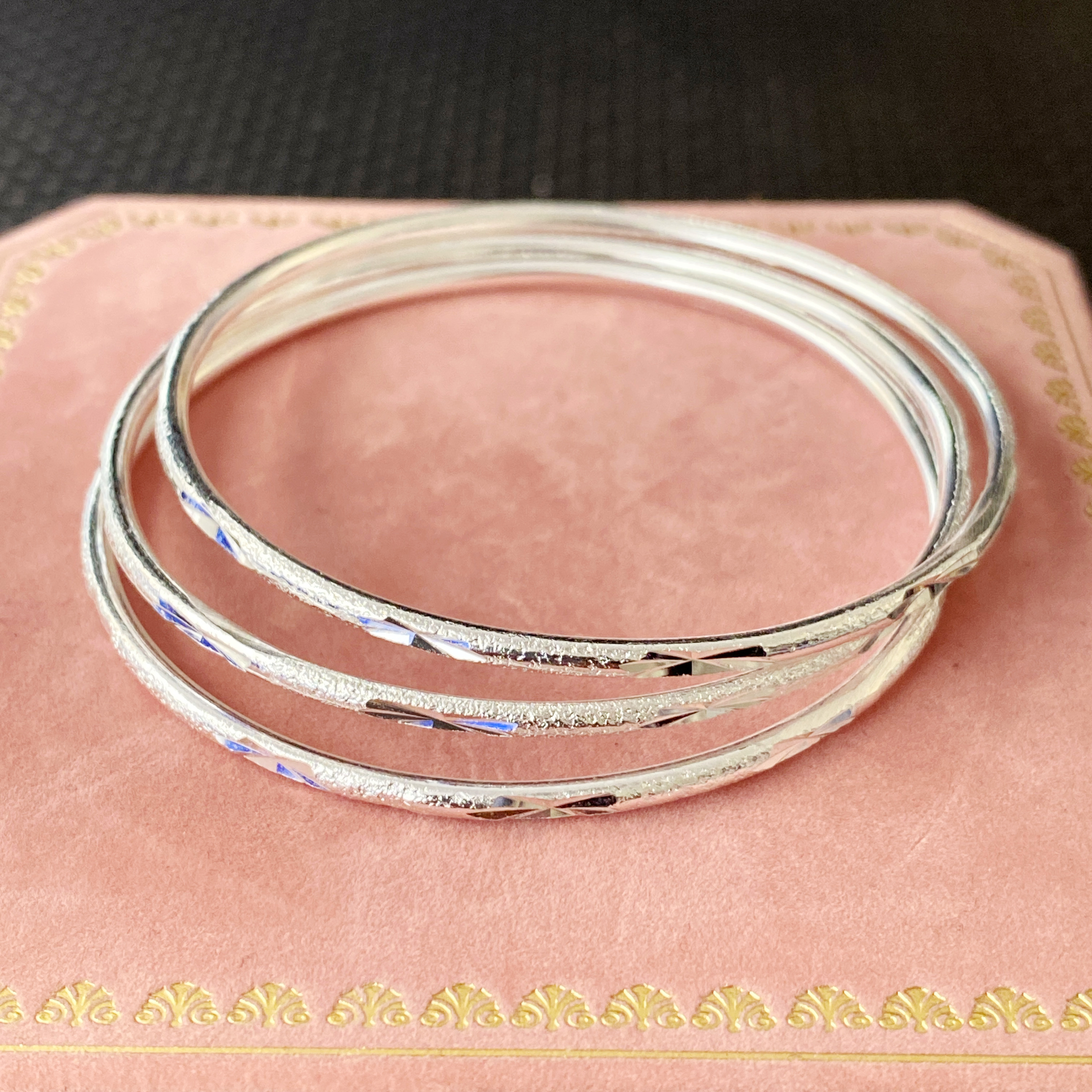 货号7015 满天星三圈银手镯 无礼盒