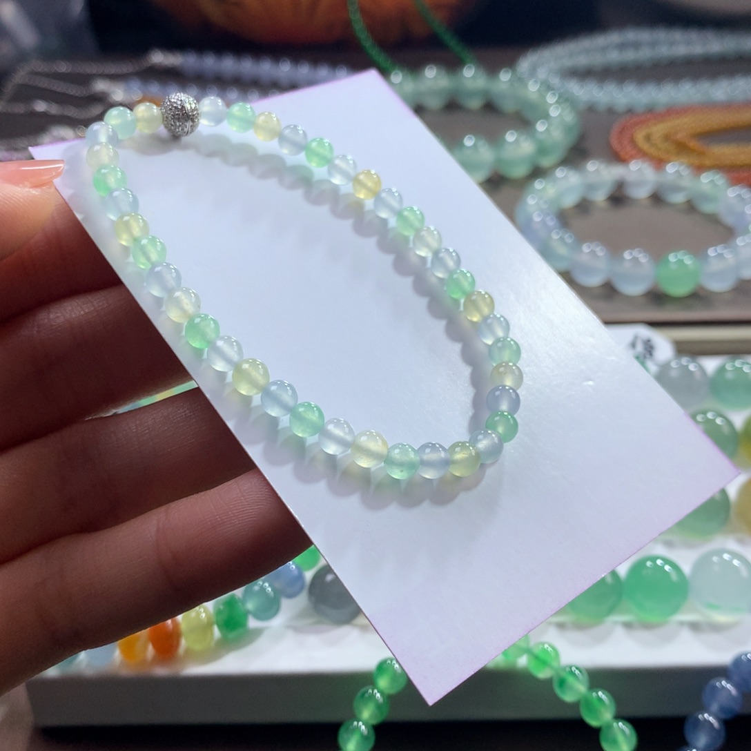 翡翠未镶嵌手链高冰清透幻彩卡4.6