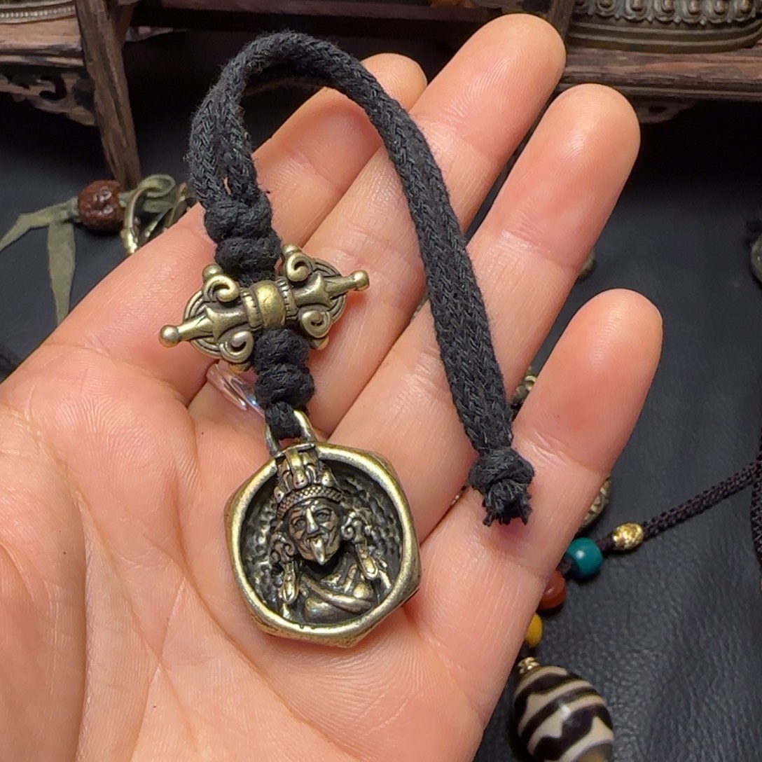 z***b泥塑藏传牌子……藏传牌子