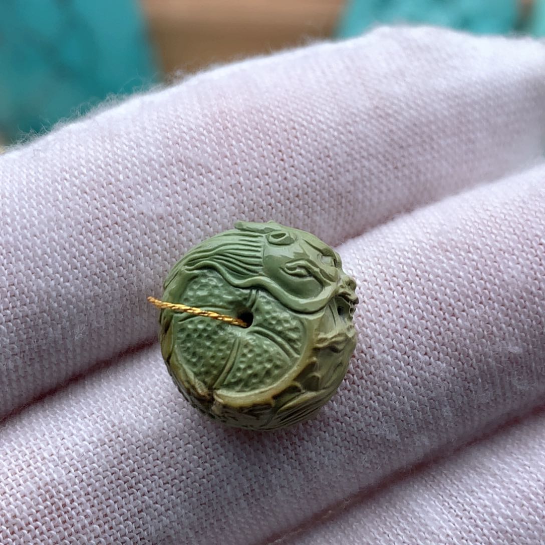 绿松石颈饰未镶嵌