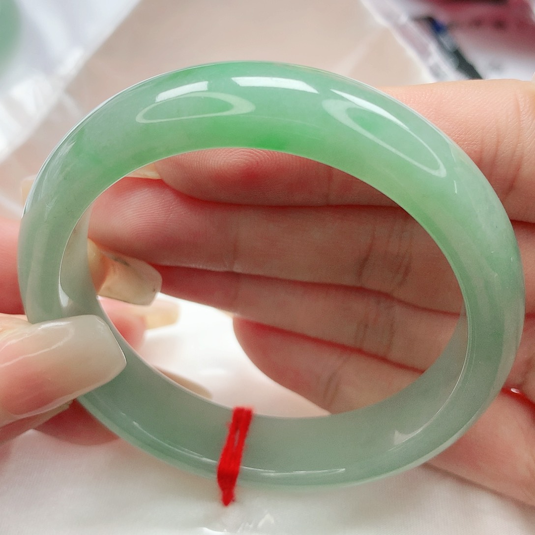 【闪购商品】翡翠手镯未镶嵌缅甸天然A货翡翠