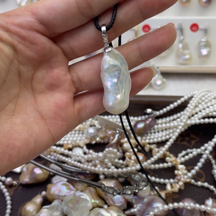 淡水珍珠银S925镶嵌颈饰