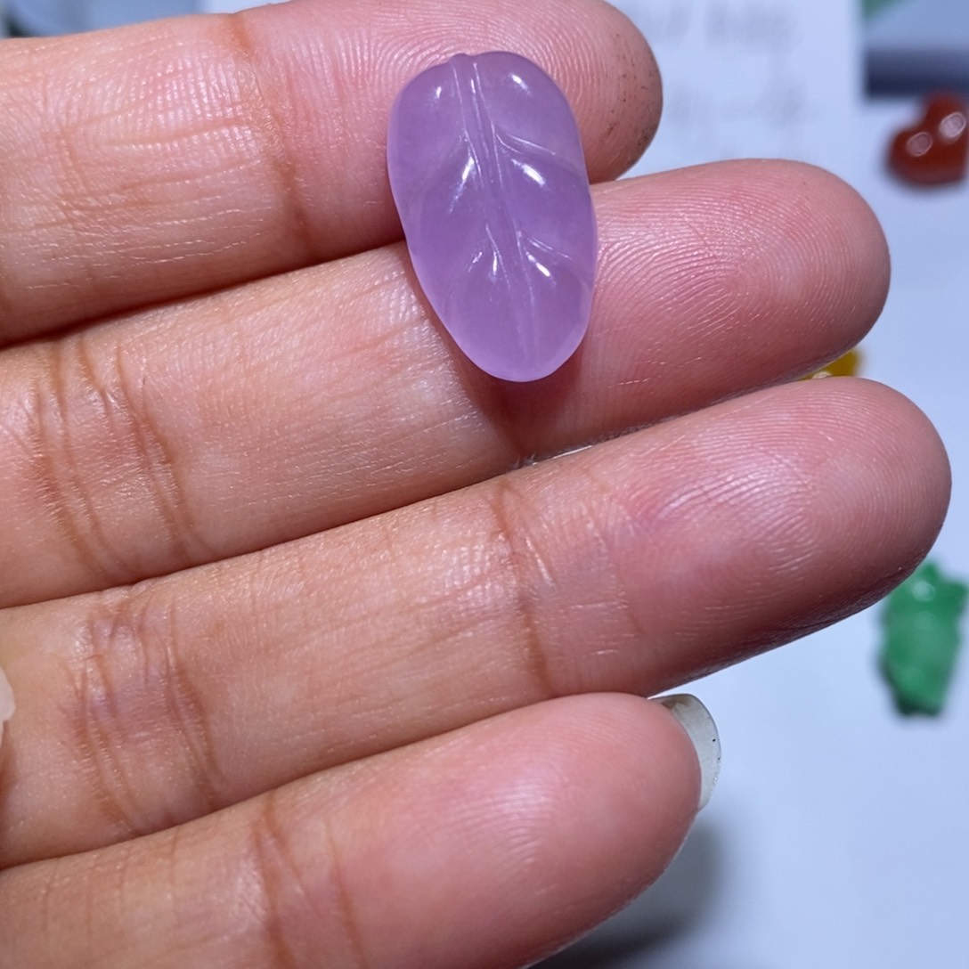 颈饰未镶嵌翡翠六***中