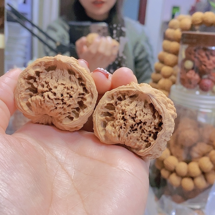 【闪购商品】文玩核桃把件44蛇头