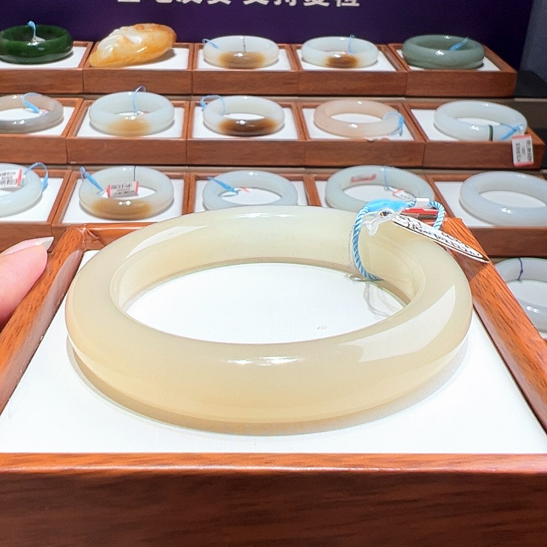 和田玉手镯57/58未镶嵌