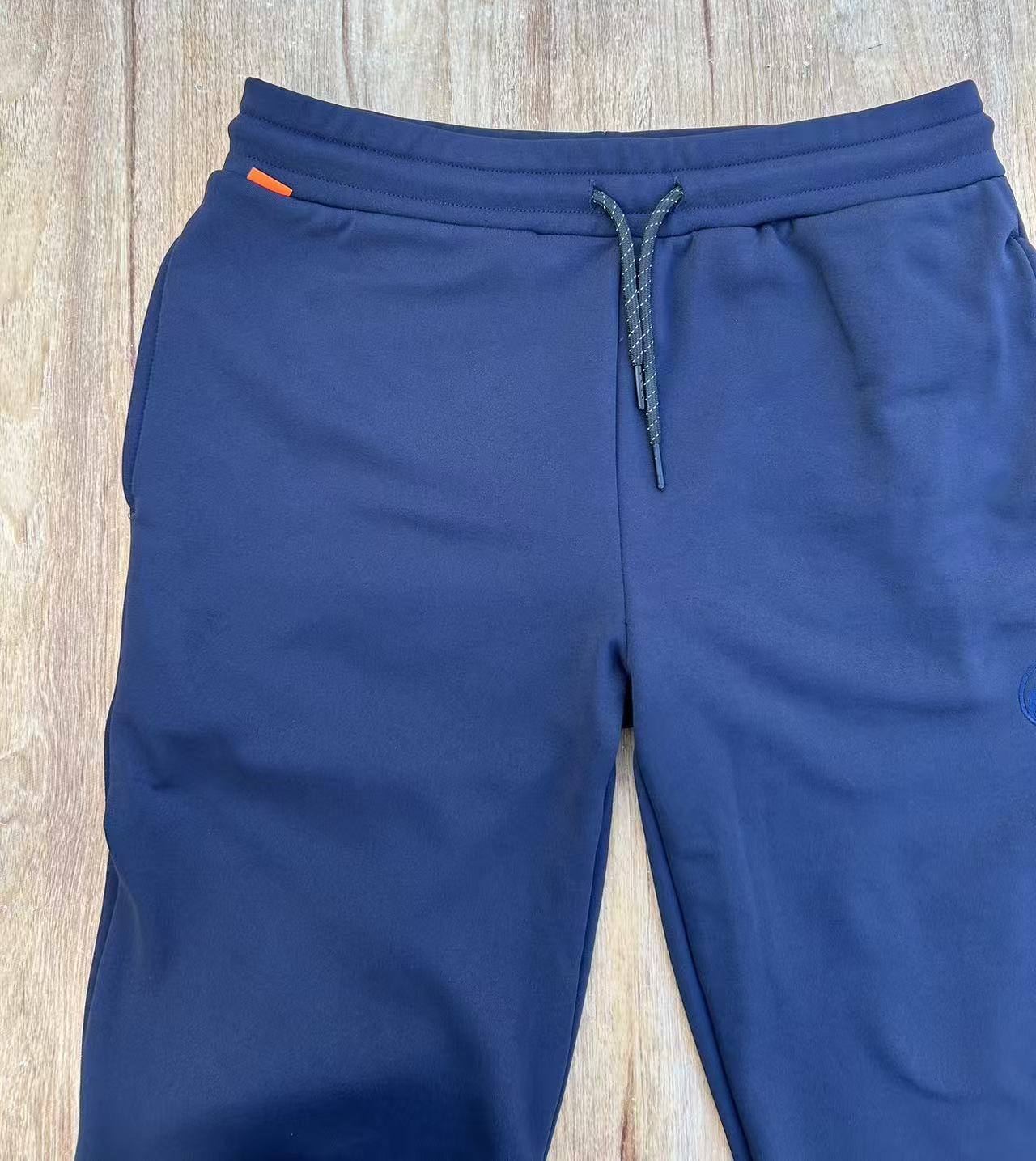 135-秋冬日单薄绒休闲裤收口，男女同款刺绣，中厚加绒针织运动裤