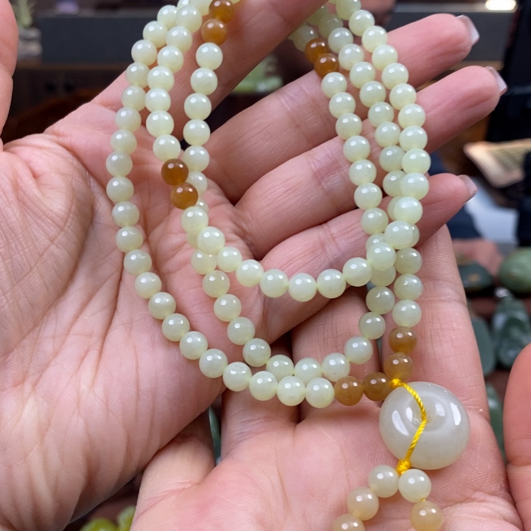 和田玉挂件未镶嵌青*树