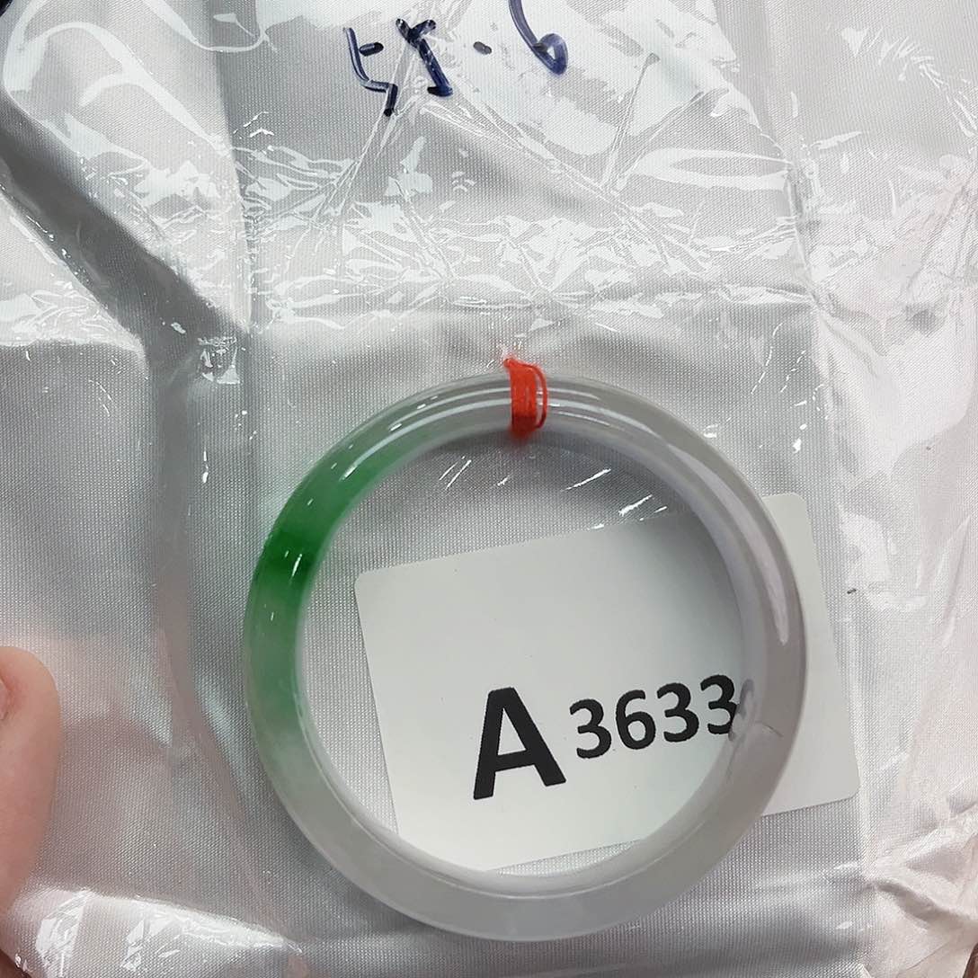 翡翠手镯未镶嵌多样性