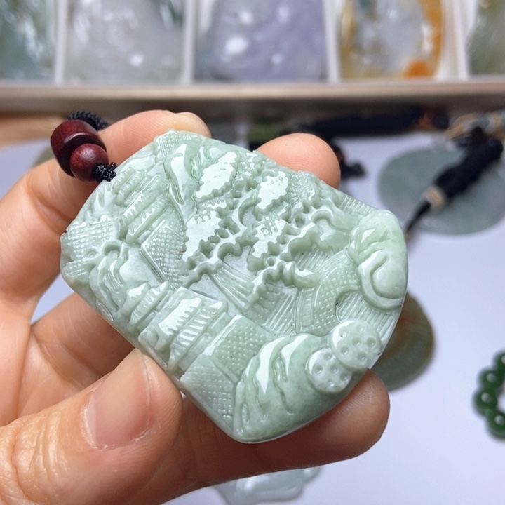 翡翠未镶嵌颈饰翡翠