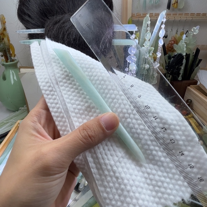 蛇纹石玉发饰未镶嵌长度13.8