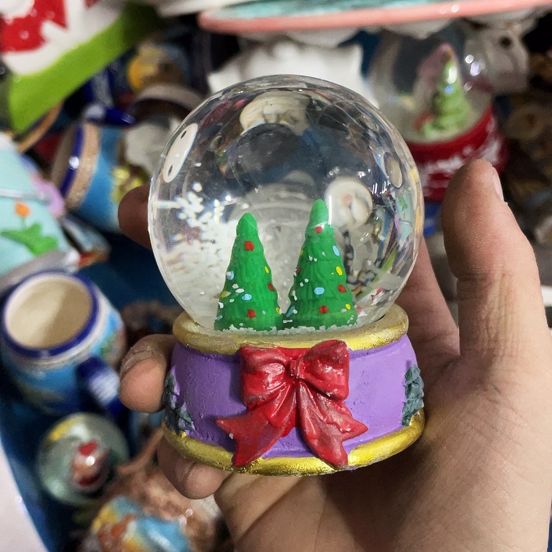 摆件          微瑕。      