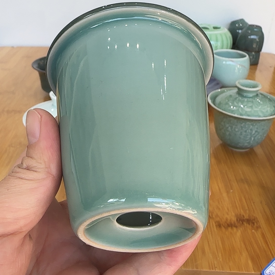 龙泉敬悦青瓷品茗杯微暇