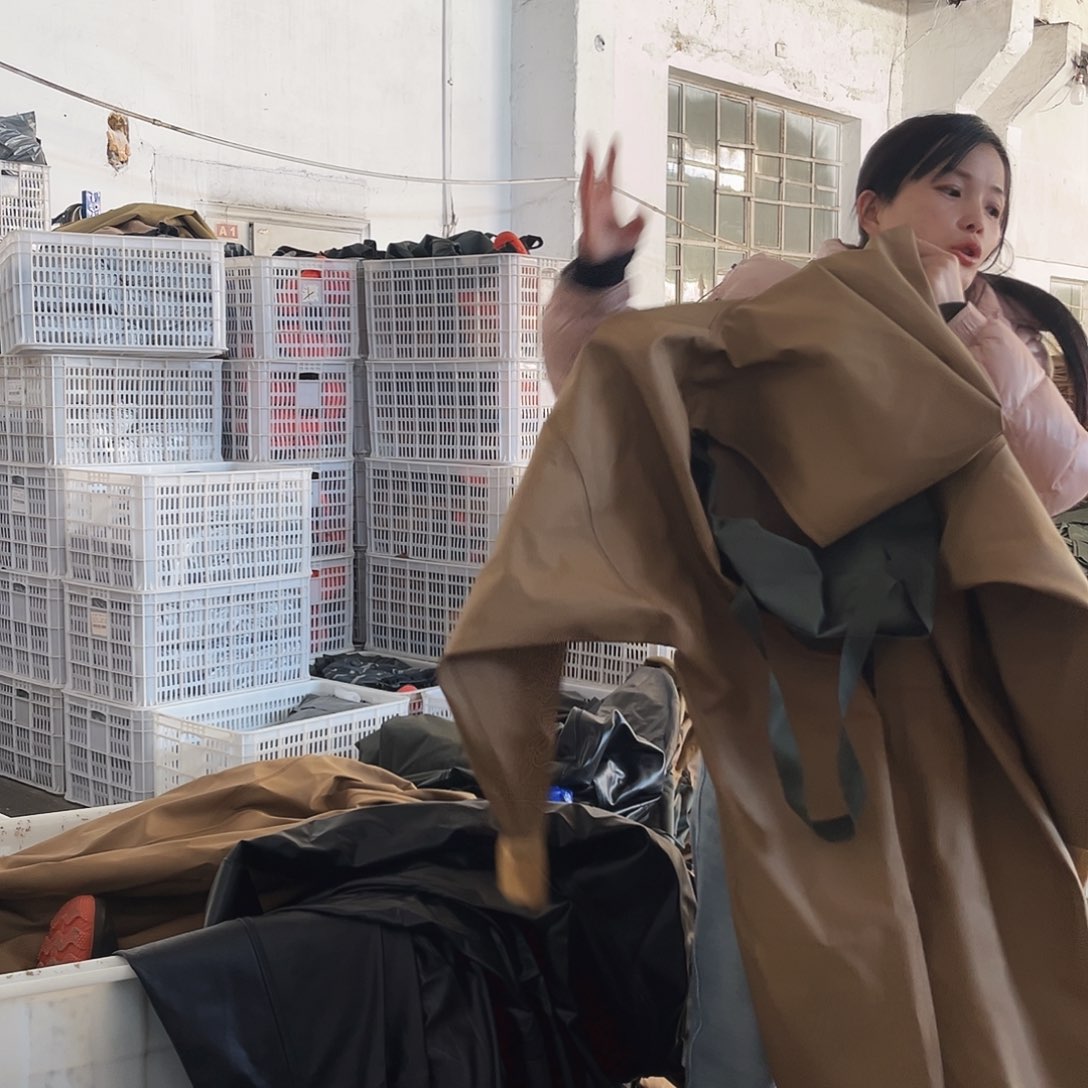 全身43袖口宽微瑕疵