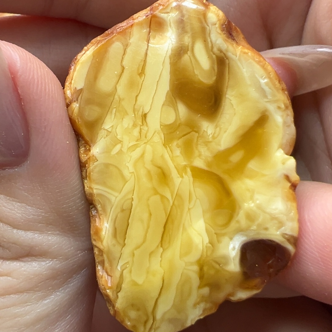 定制琥珀未镶嵌蜜蜡