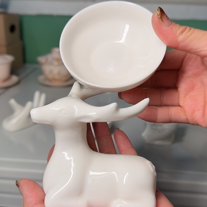 微瑕高端羊脂玉小鹿一体全瓷茶漏