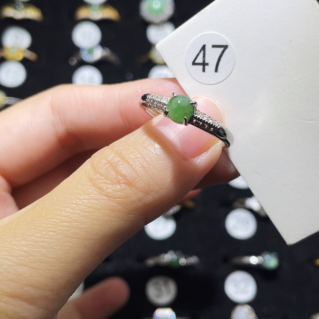 翡翠未镶嵌戒指戒指