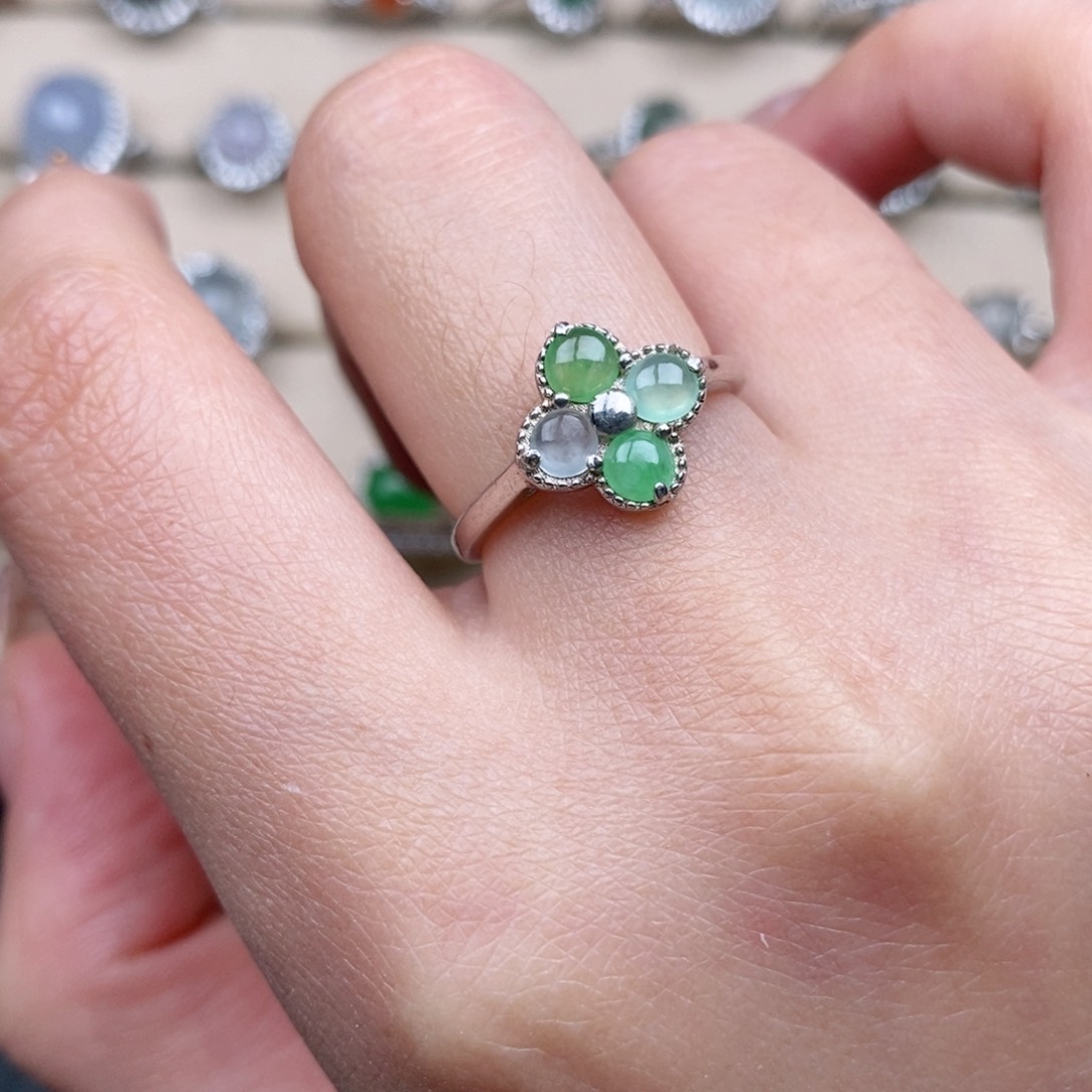 翡翠戒指银S925镶嵌天然A货翡翠