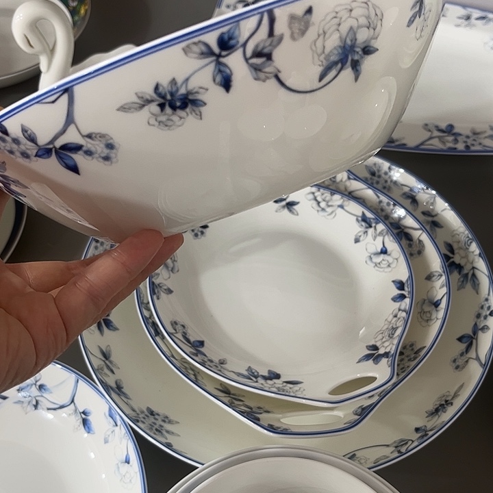 瓷片微瑕骨瓷汤盆一个蓝孔雀