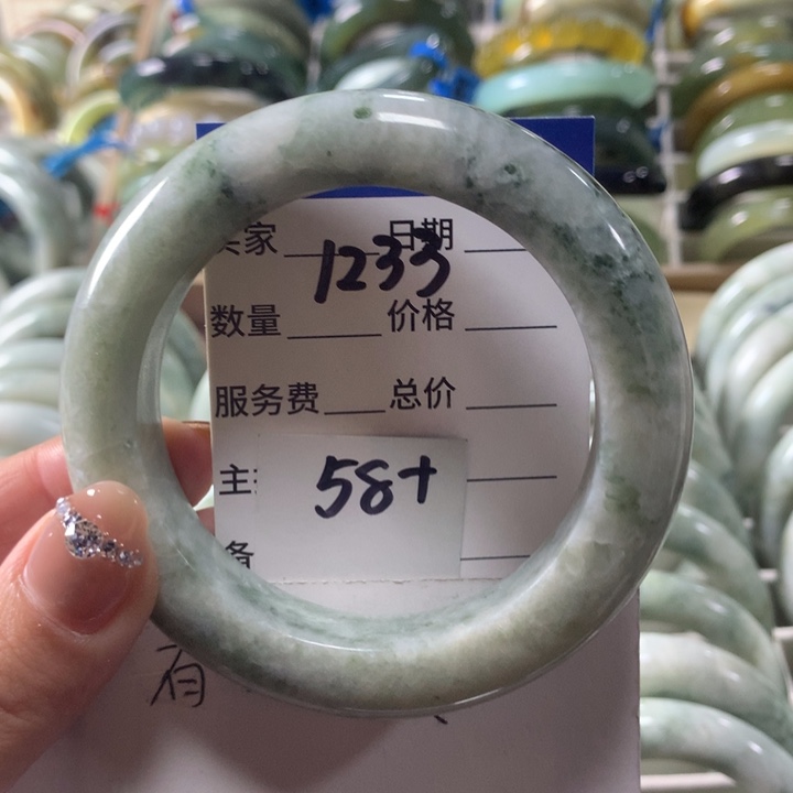 蛇纹石玉未镶嵌手镯1233