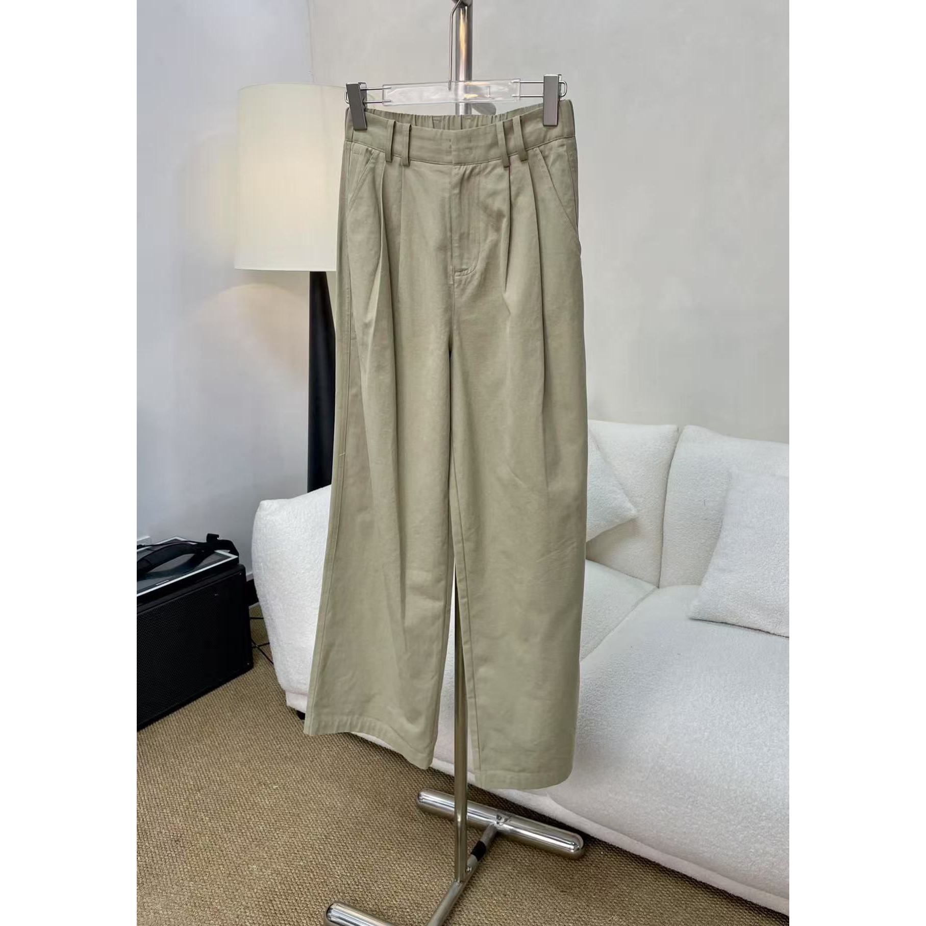 深圳南油2025新款卡其色工装裤7149