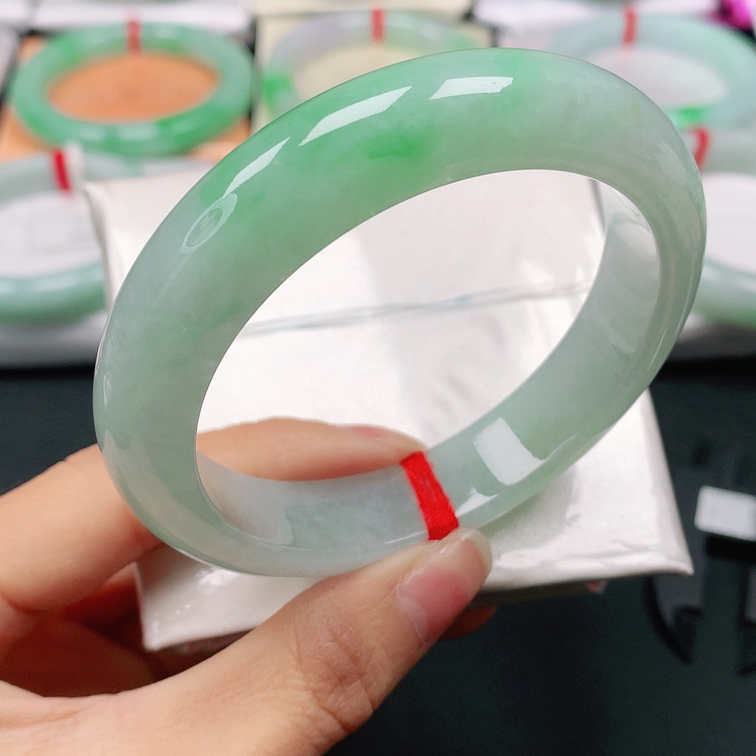 翡翠手镯未镶嵌天然翡翠手镯56