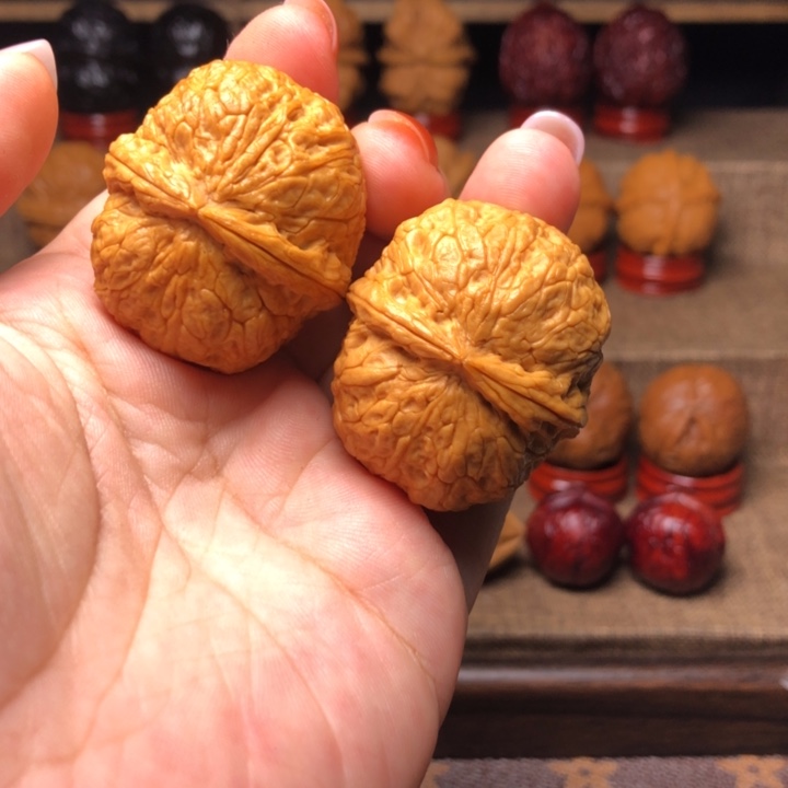 把件橄榄核12金馒头38