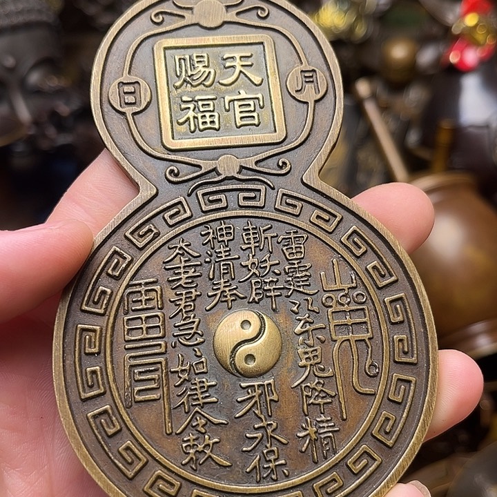 精美铜器批发档口