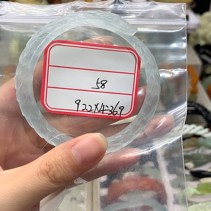 岚***蛇纹石玉未镶嵌手镯