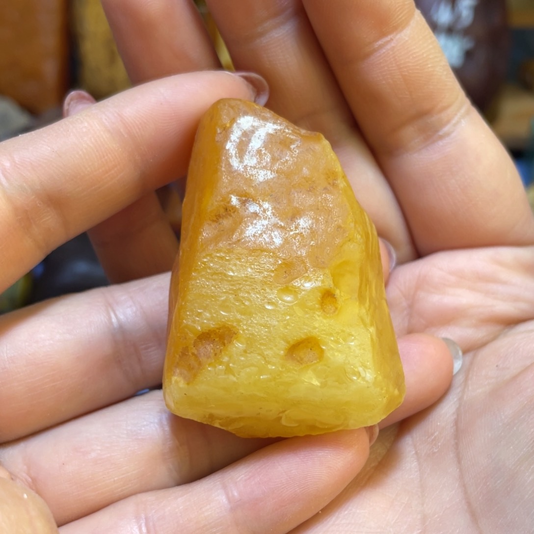 定制琥珀未镶嵌谭**阿原石