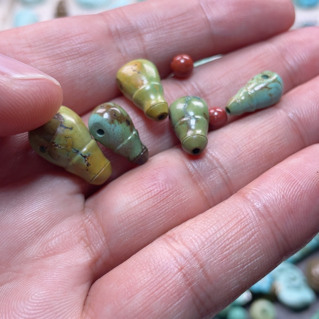 南红玛瑙配饰未镶嵌菲*