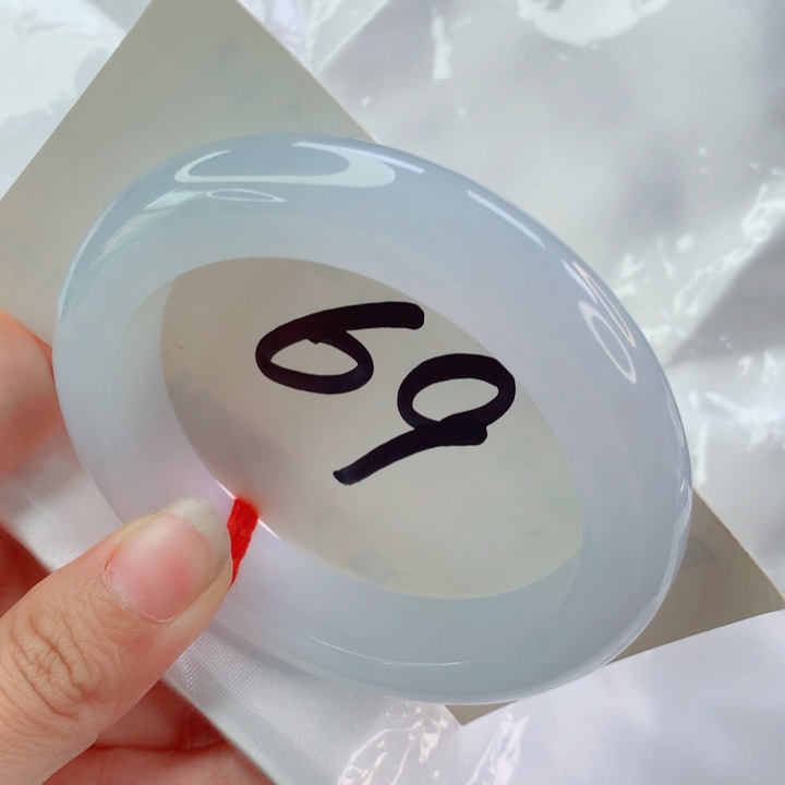 翡翠未镶嵌手镯白月光