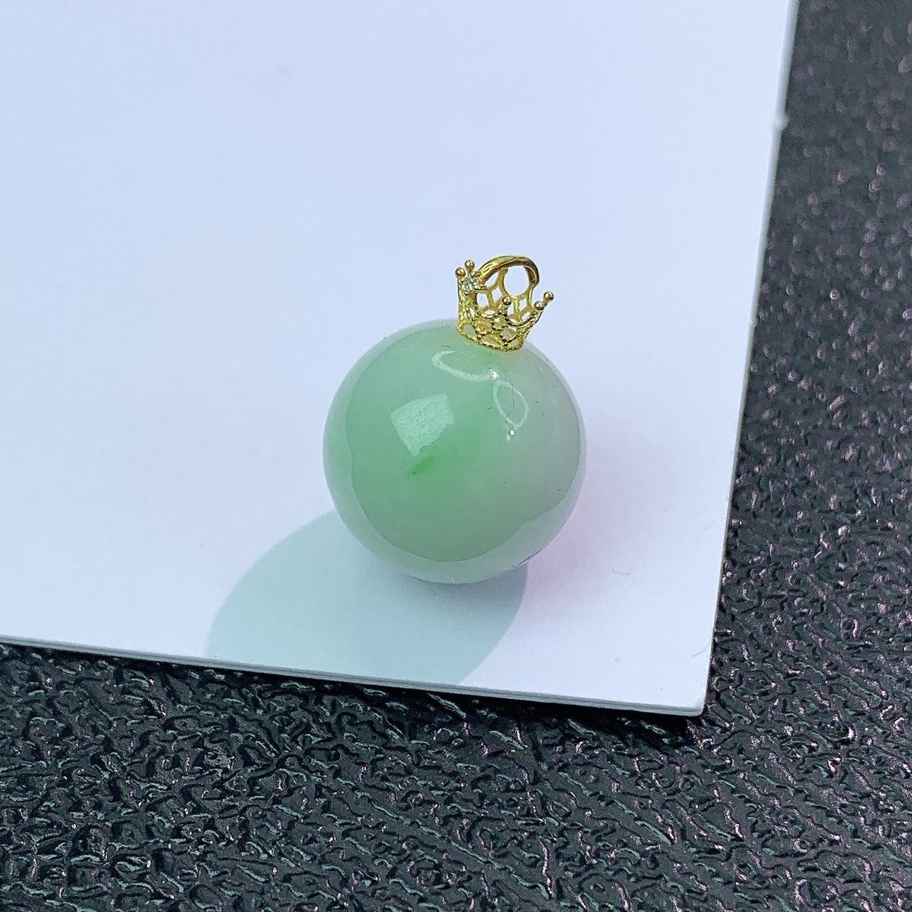 【朵朵翡翠甄选】飘一抹阳绿圆珠锁骨链18k金镶嵌路路通吊坠卡11mm