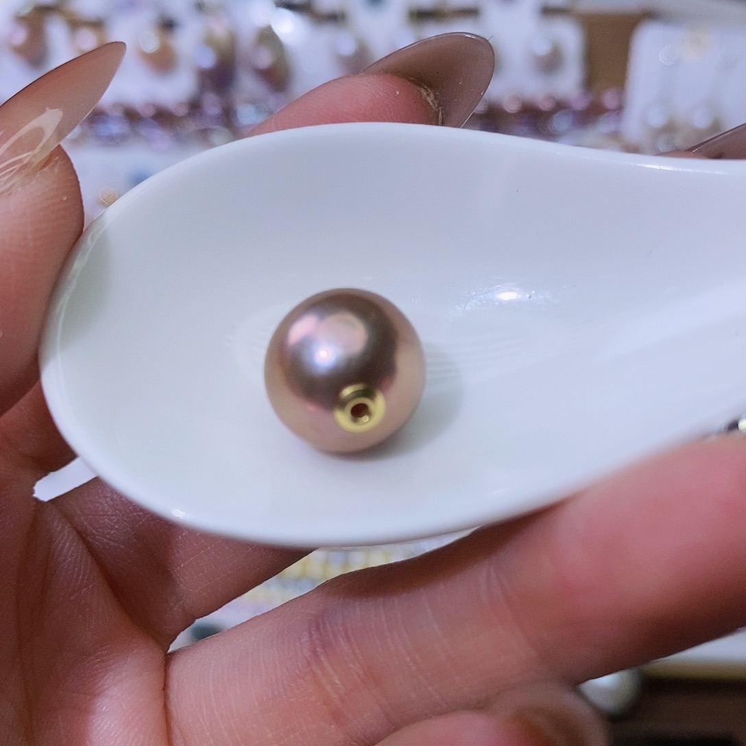 淡水珍珠颈饰合金