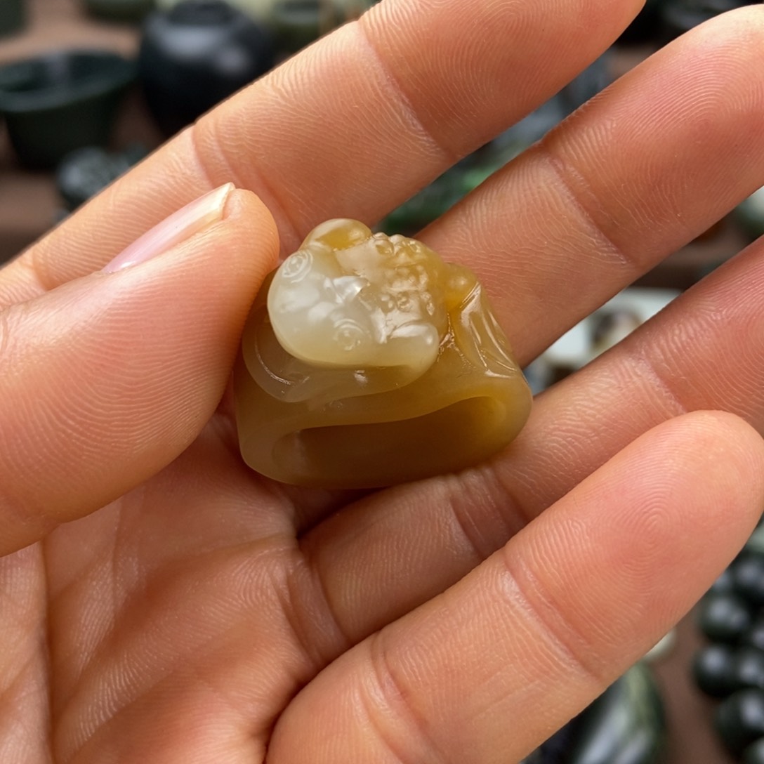 和田玉挂件未镶嵌