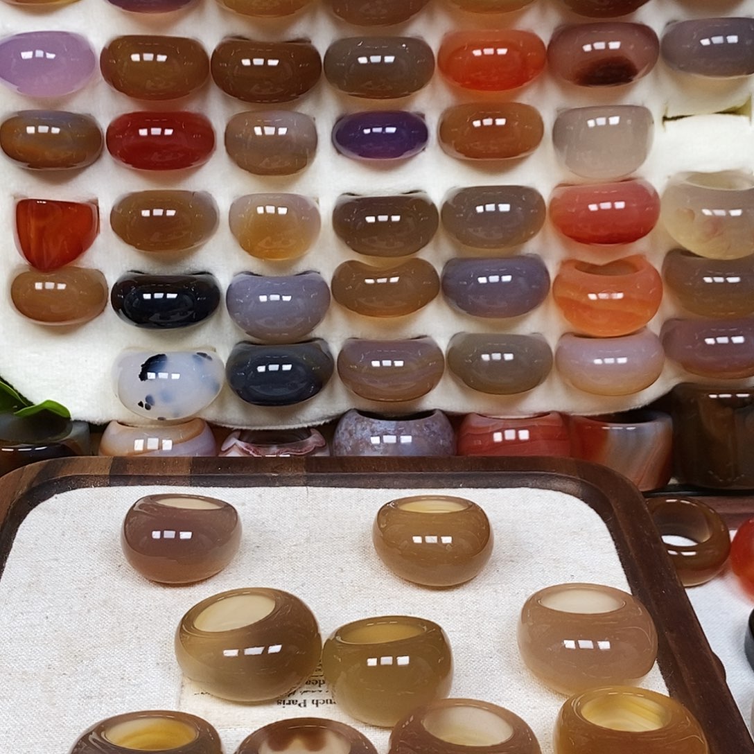 毛***毛玛瑙/玉髓未镶嵌戒指