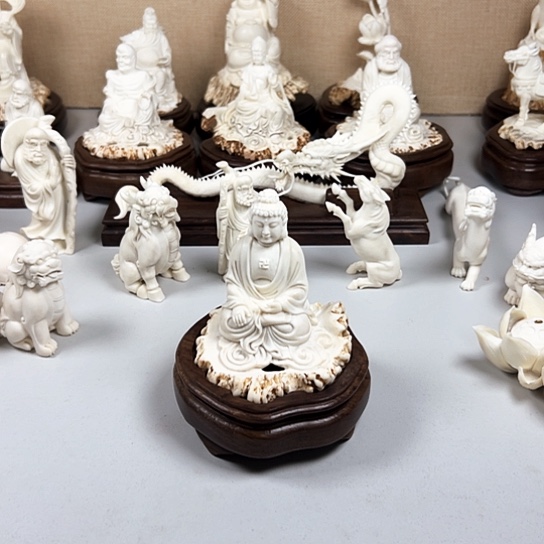 香榧木纯手工制作工艺品鹿角如来